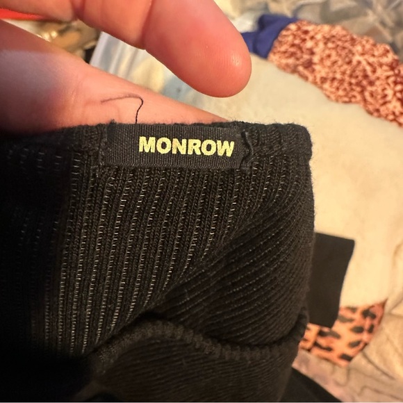 MONROW Double Layer Supersoft Sweatshirt - Picture 7 of 8
